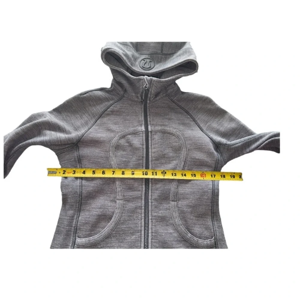 Lululemon Scuba Hoodie II - Picture 4 of 9
